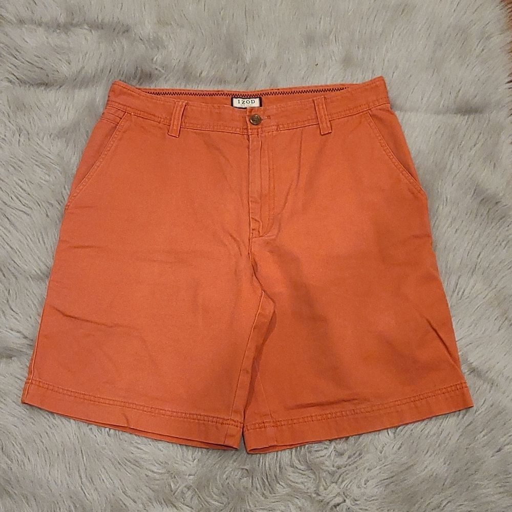 ‎Izod mens salmon colored shorts size 32